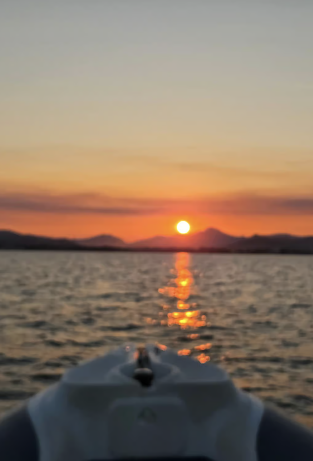 Porquerolles : excursion bateau sunset et apéro les pieds dans l'eau