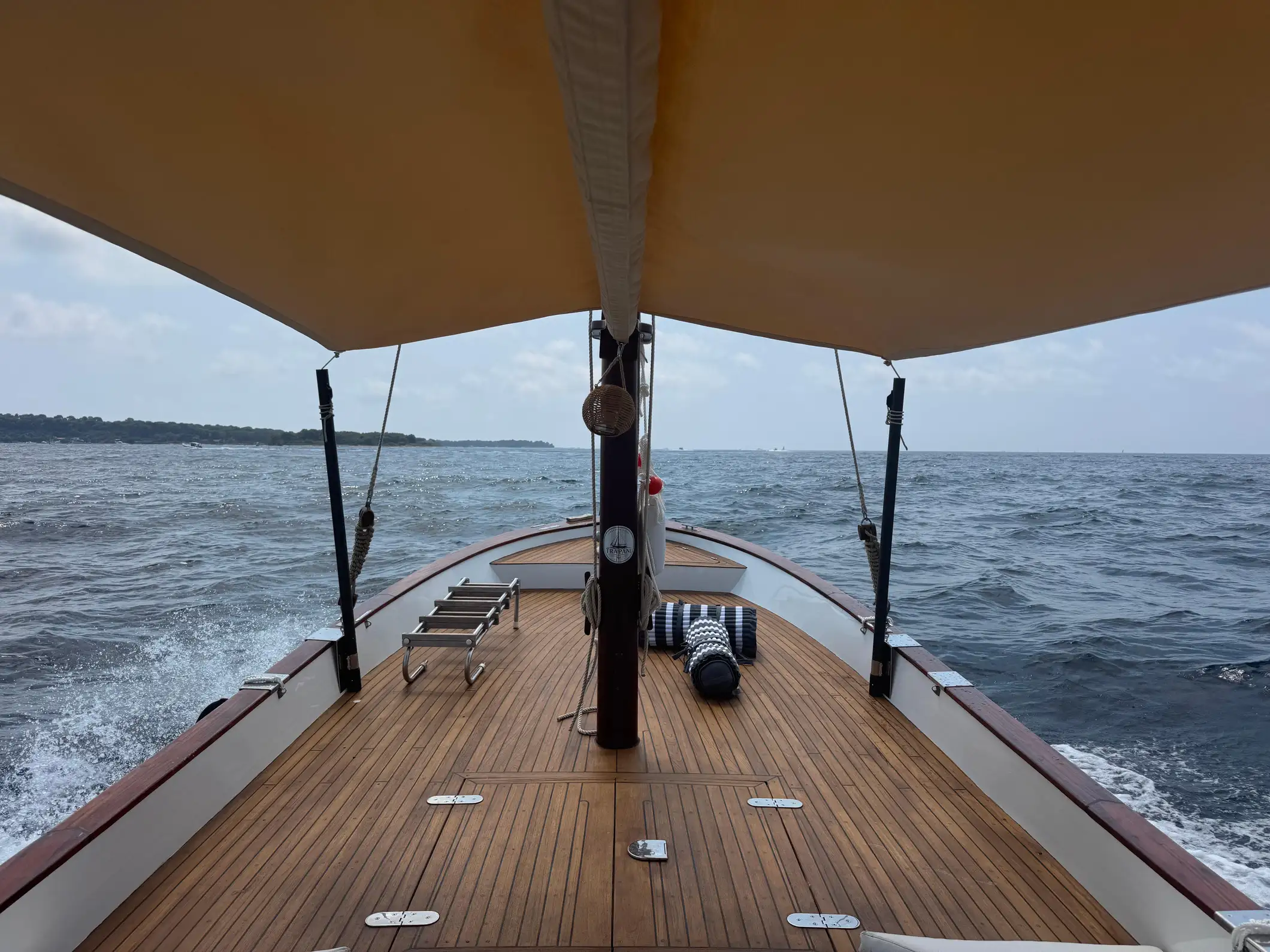 Croisière privée à Cannes avec capitaine et activités nautiques