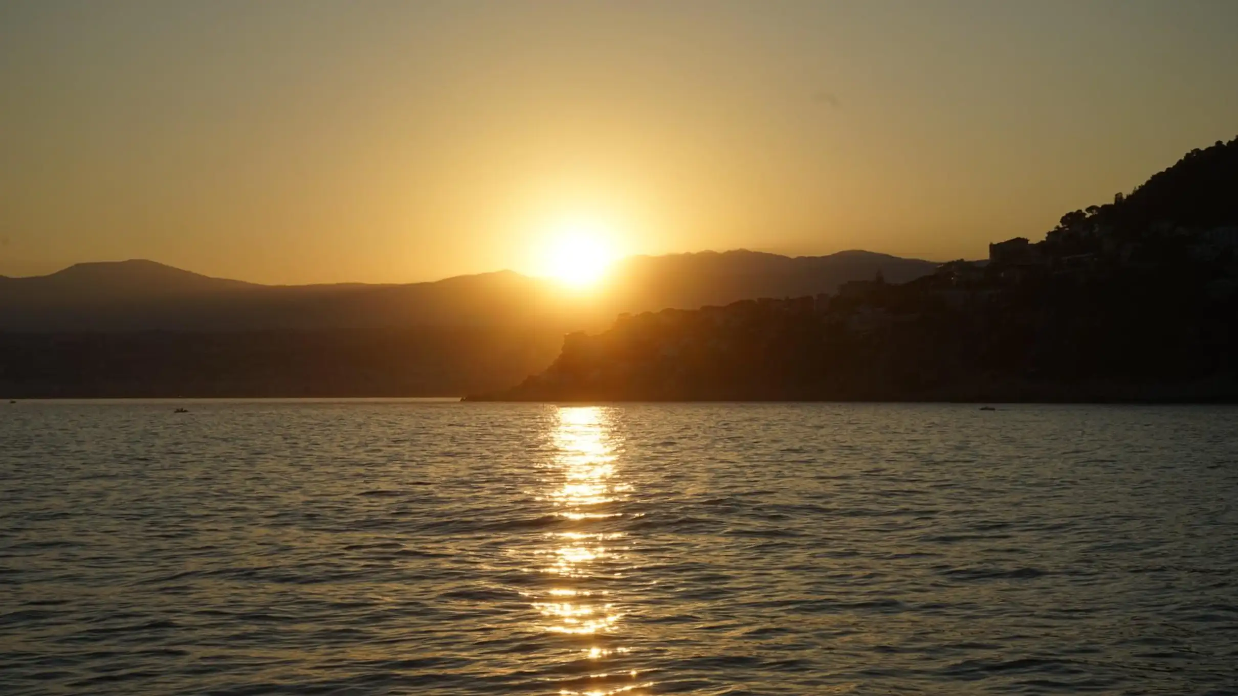 Villefranche-Sur-Mer : Tour en bateau coucher de soleil