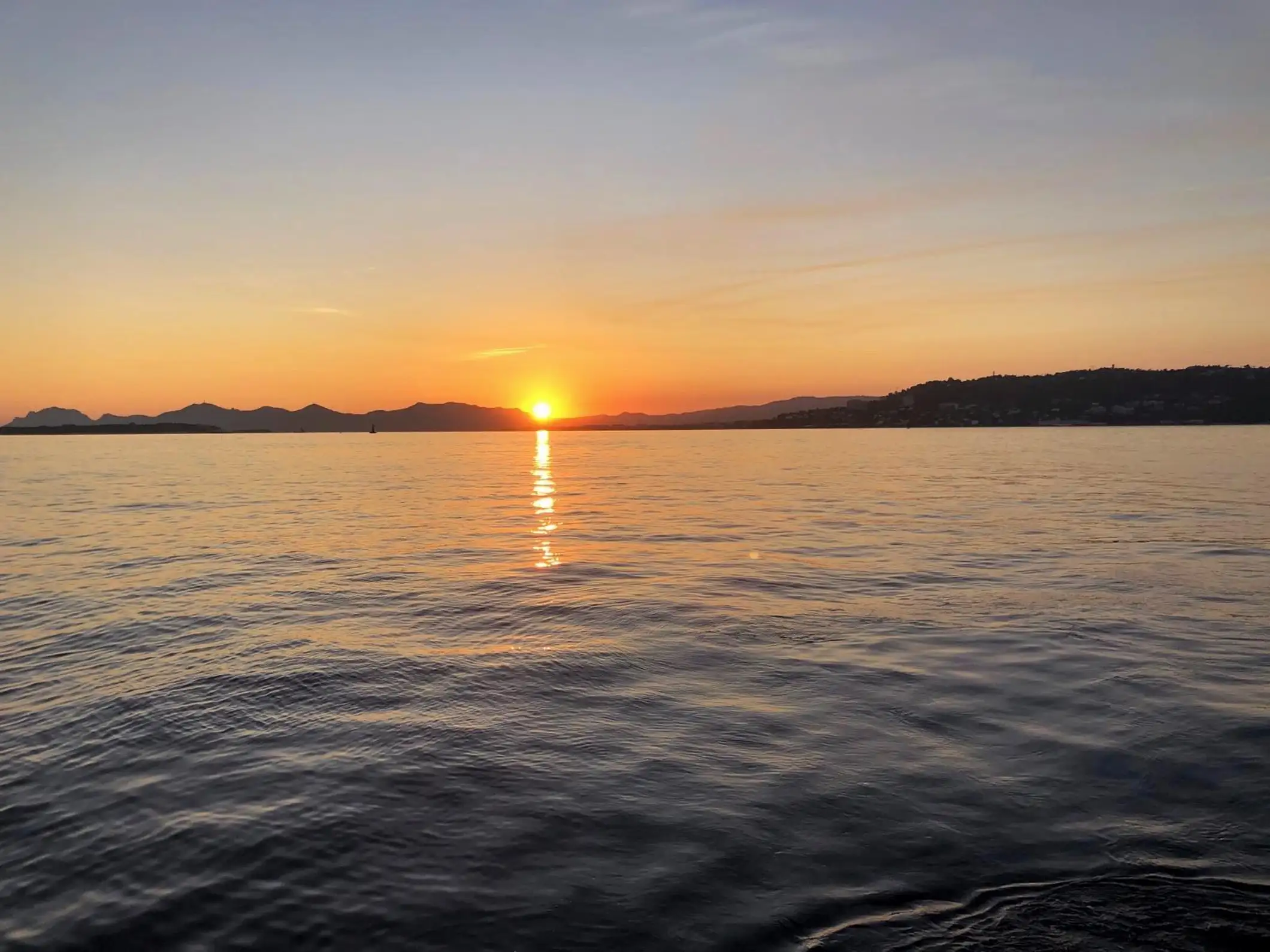 Villefranche-Sur-Mer : Tour en bateau coucher de soleil