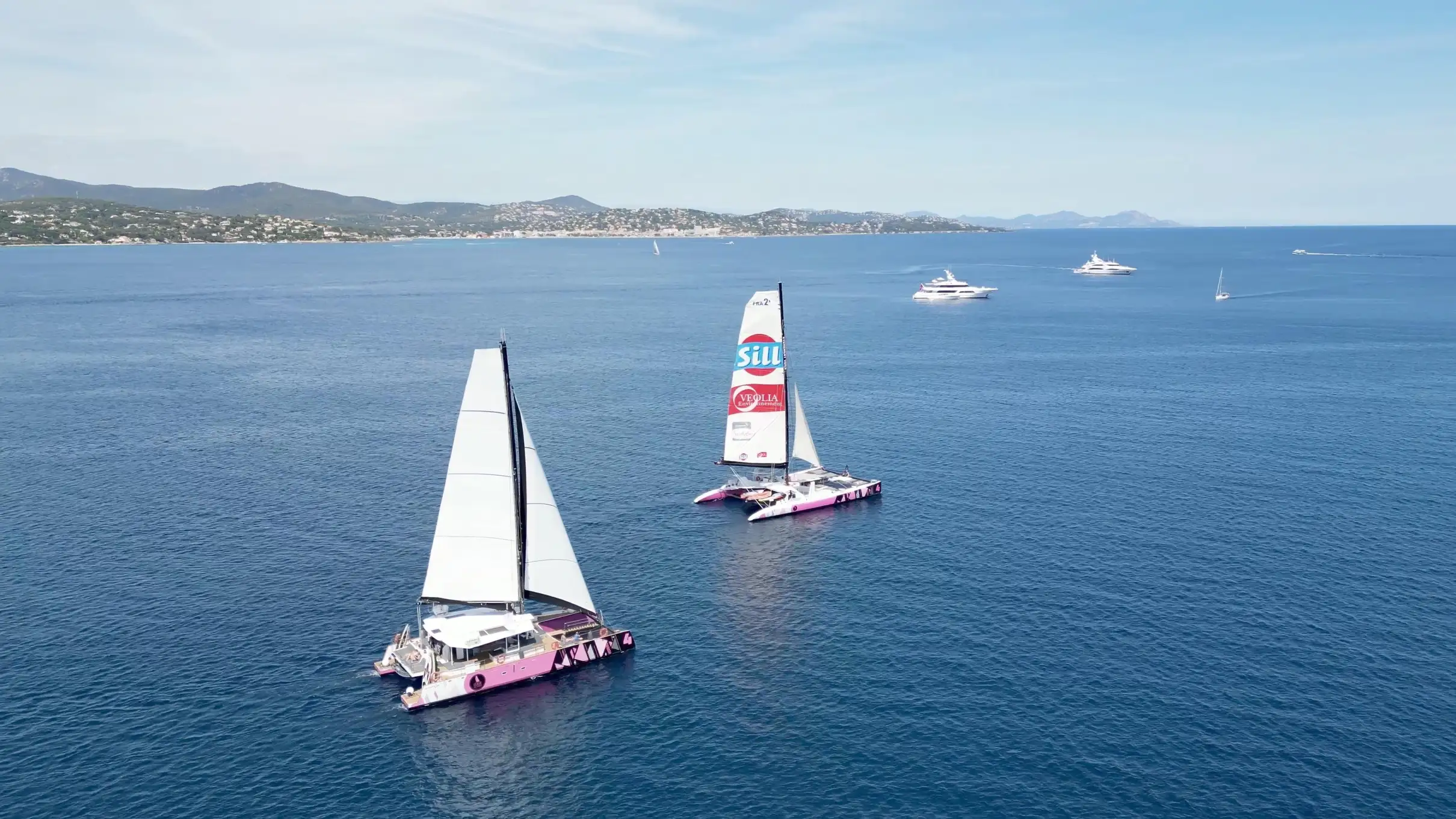 Saint Tropez : Soirée en catamaran avec boisson de bienvenue