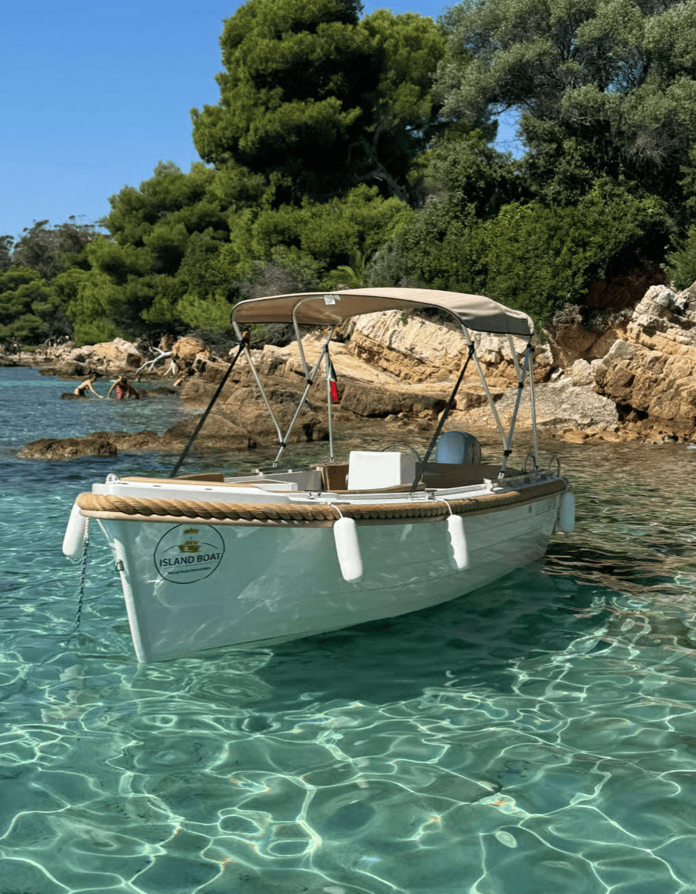 Mandelieu la Napoule : Location de Bateau Sans Permis Luxe