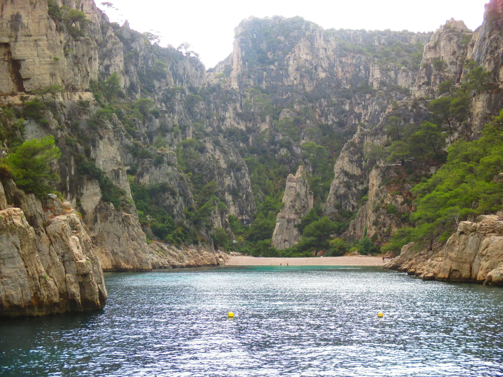 Depuis Bandol: Visite des 7 calanques de Cassis & Marseille (02h30 en mer)