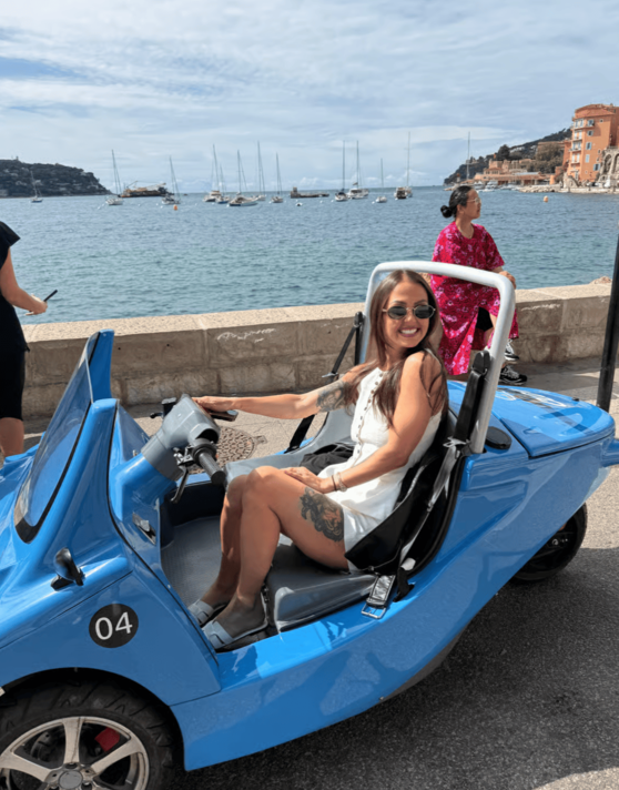 Nice : visite guidée panoramique de la Côte d'Azur en voiture électrique décapotable