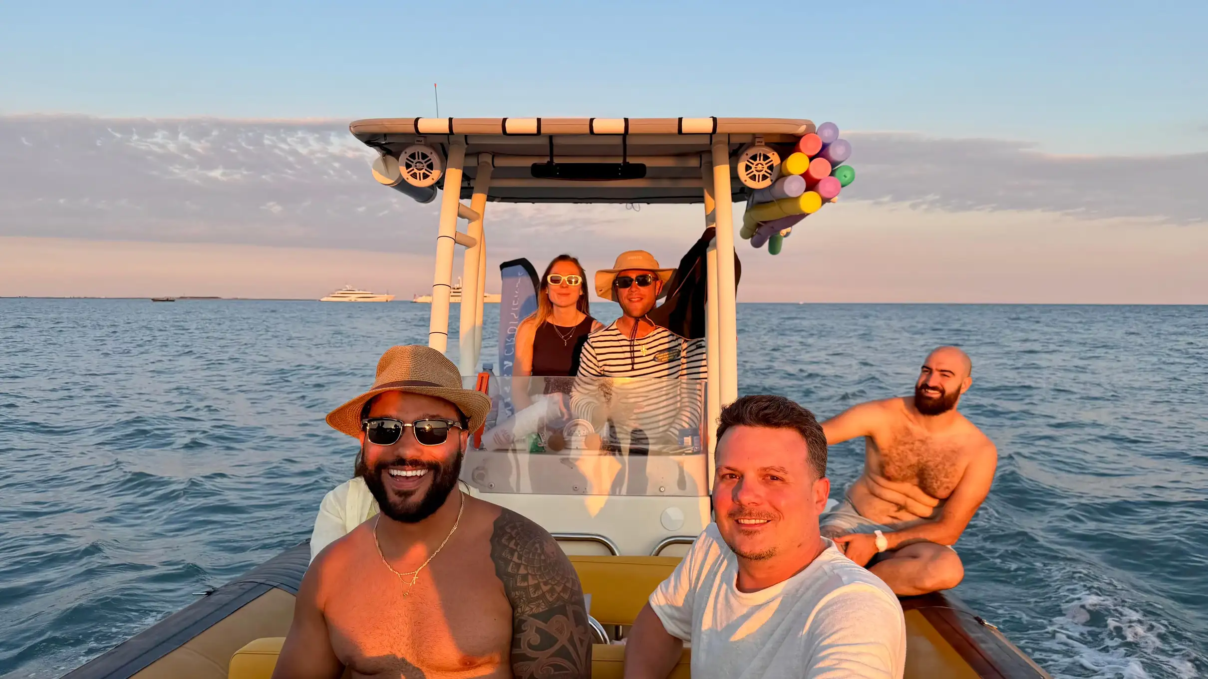 Cagnes : croisière au coucher du soleil sur la Riviera avec baignade et snorkeling
