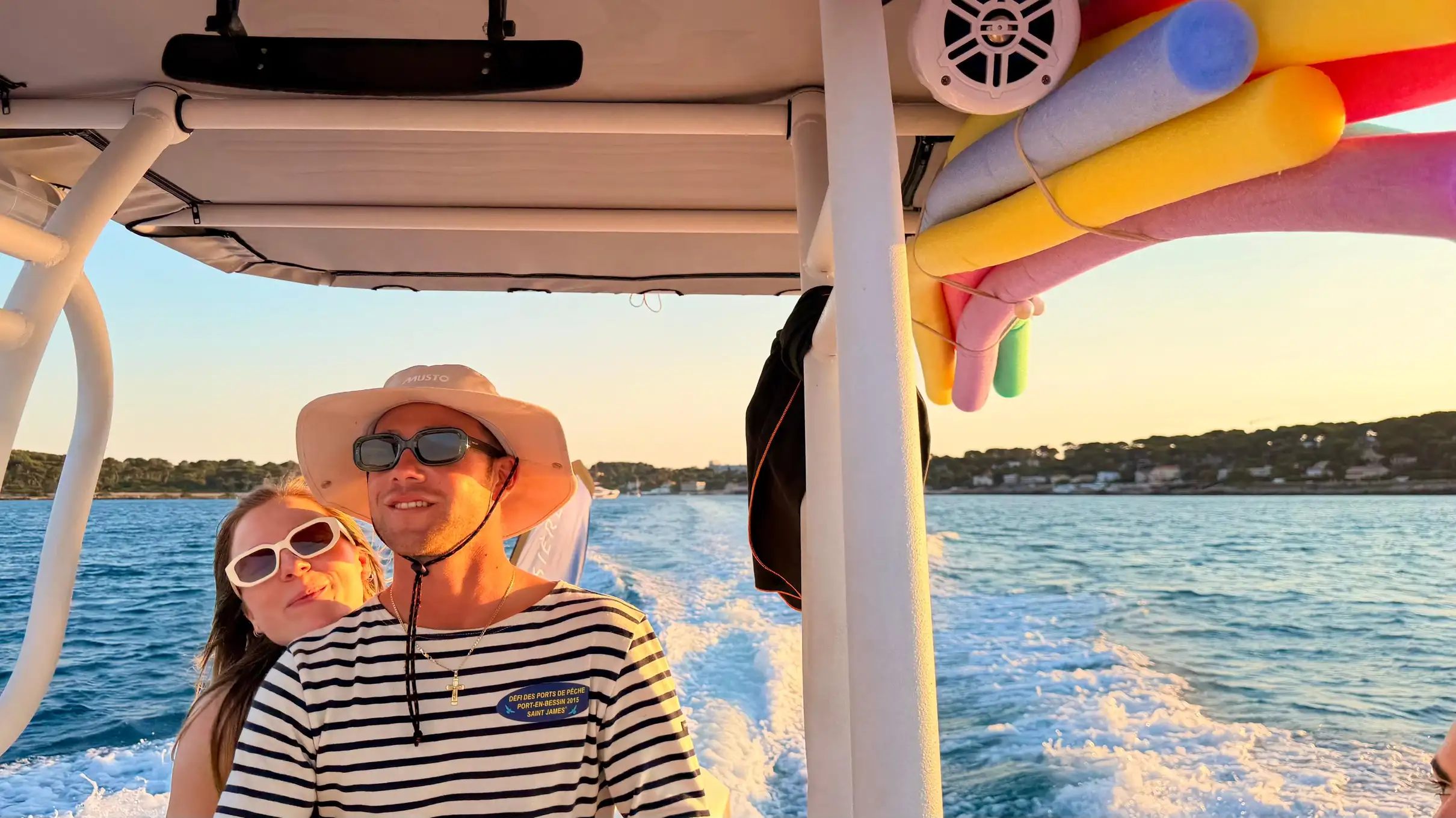 Cagnes : croisière au coucher du soleil sur la Riviera avec baignade et snorkeling