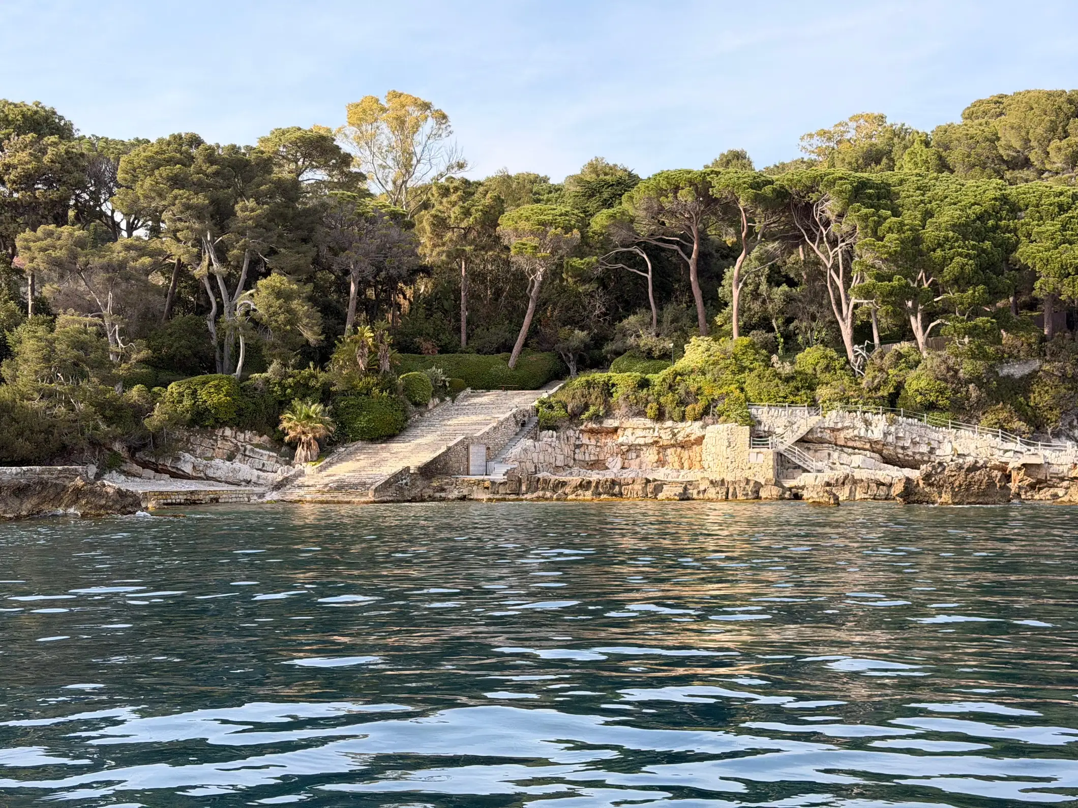 Cagnes : croisière au coucher du soleil sur la Riviera avec baignade et snorkeling