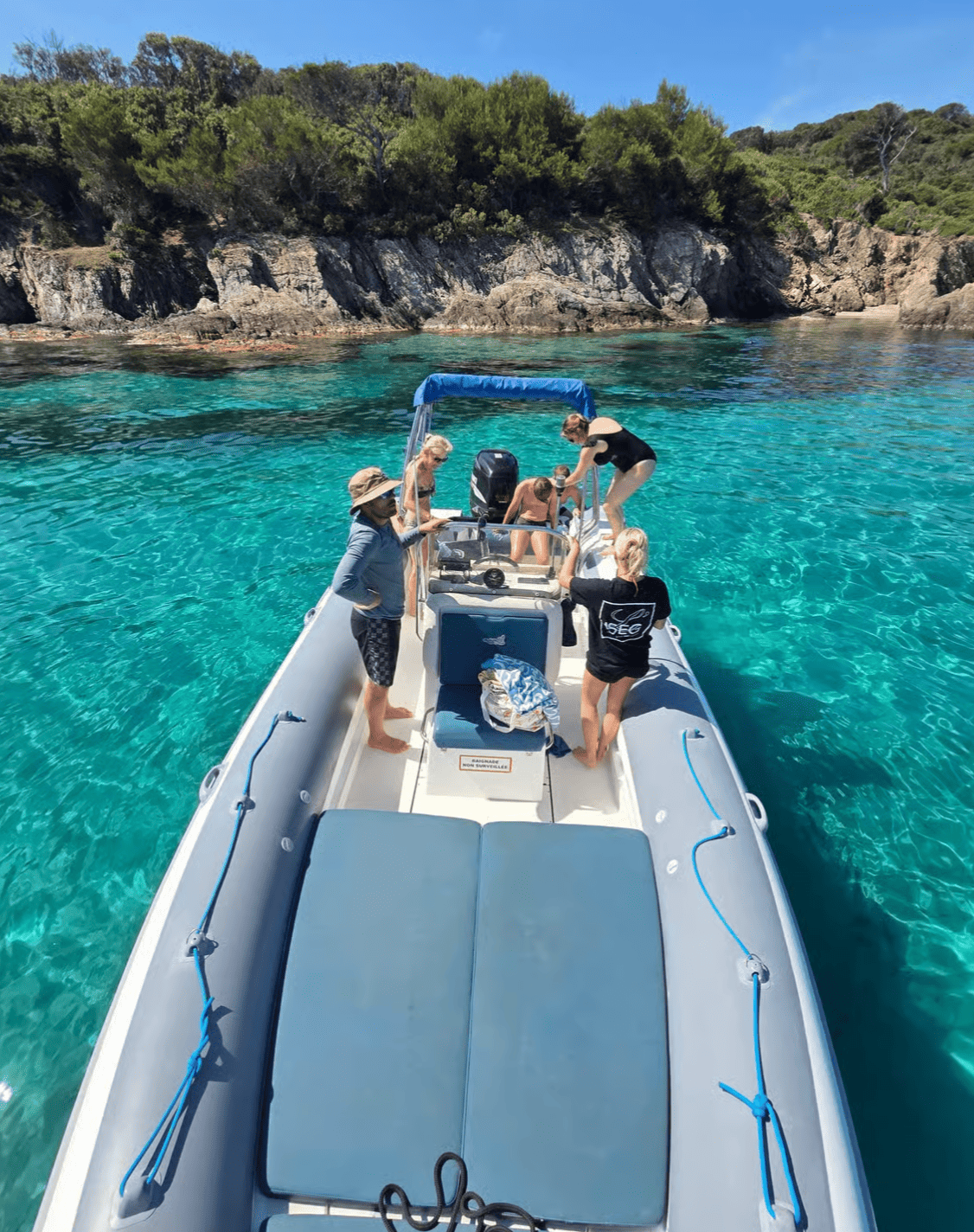 Porquerolles : excursion journée bateau et repas les pieds dans l'eau