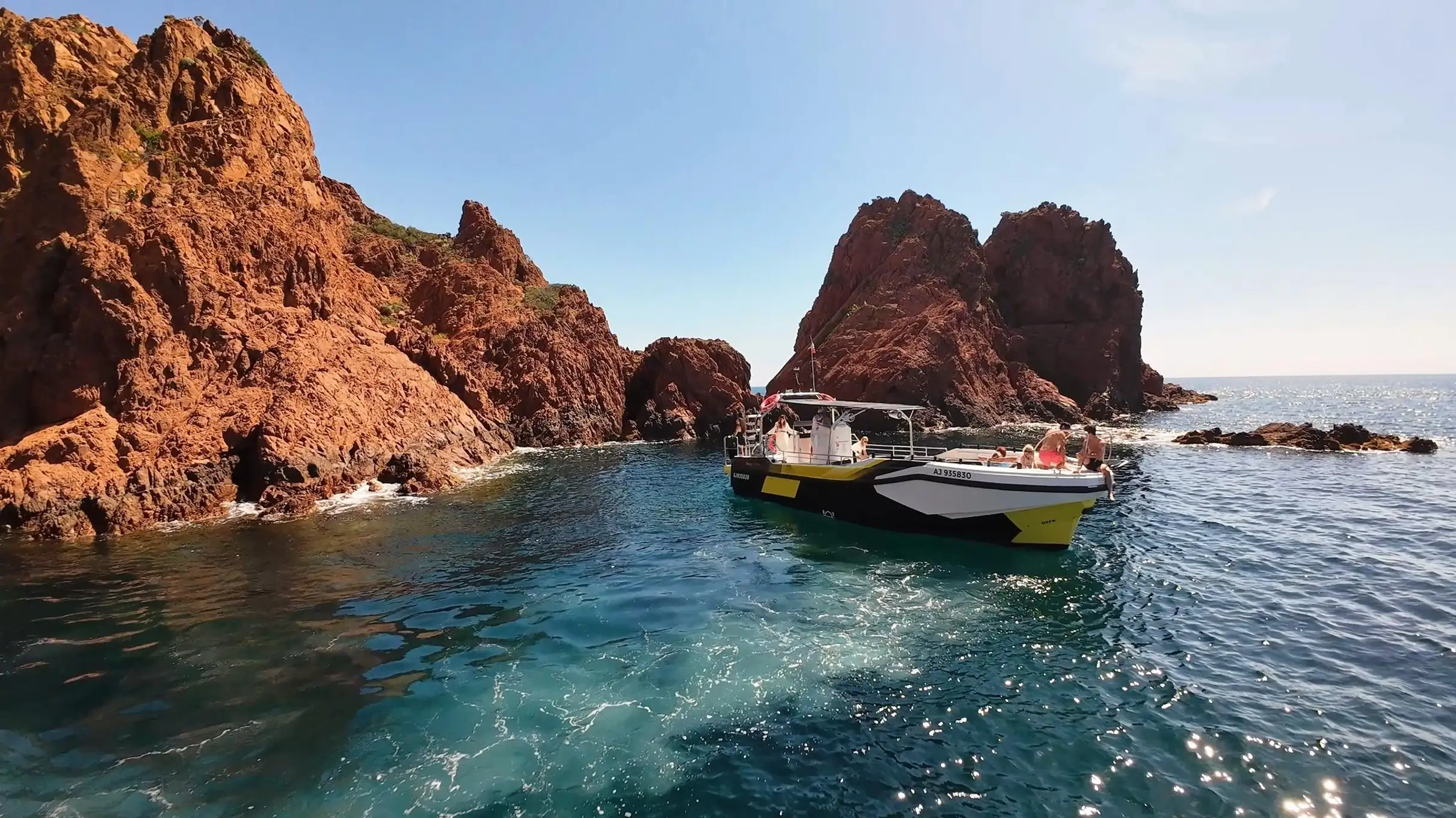 Fréjus : croisière dans les calanques de l'Estérel (bateau tout confort) + pause baignade