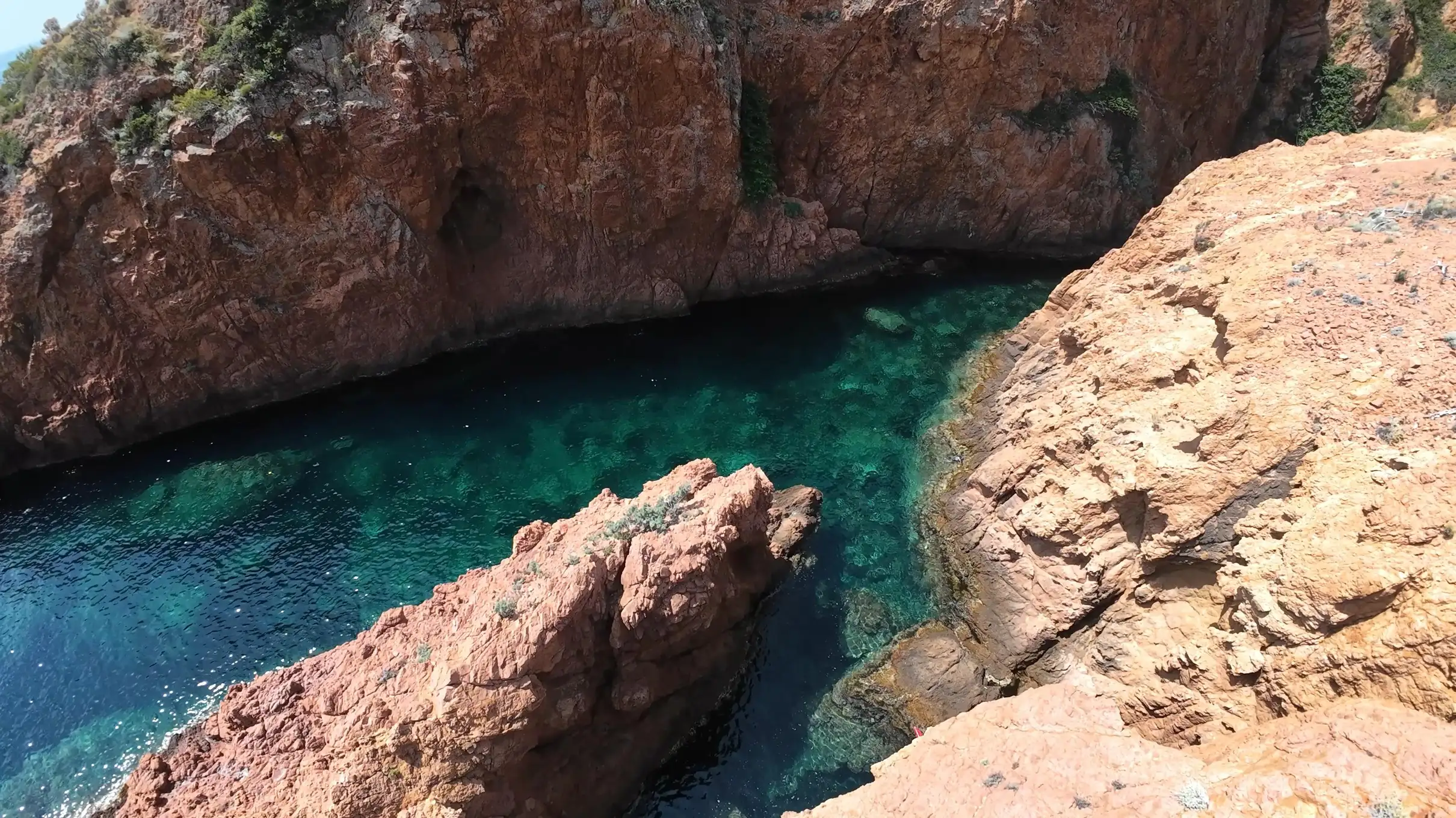 Fréjus : croisière dans les calanques de l'Estérel (bateau tout confort) + pause baignade