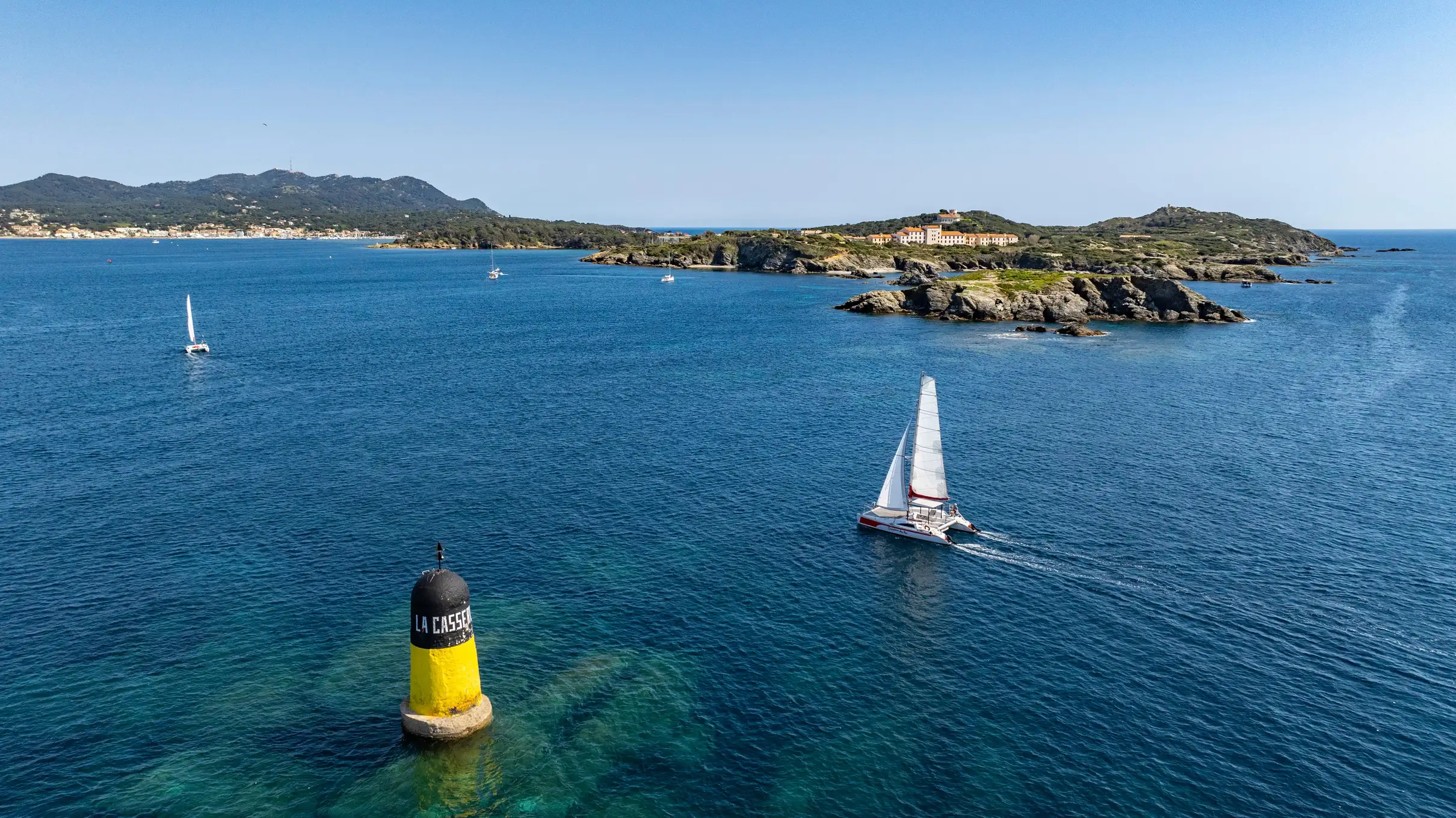Sortie découverte de la voile en catamaran au cœur de l'archipel des Embiez