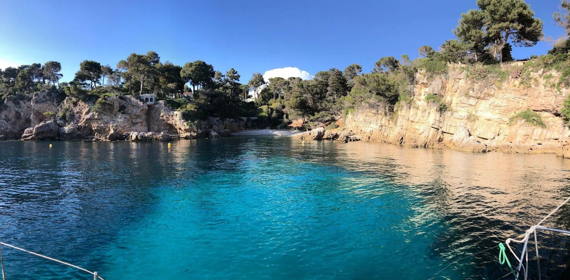 Golfe-Juan: Iles de Lérins/Cap d'Antibes: Excursion speedboat 1h30