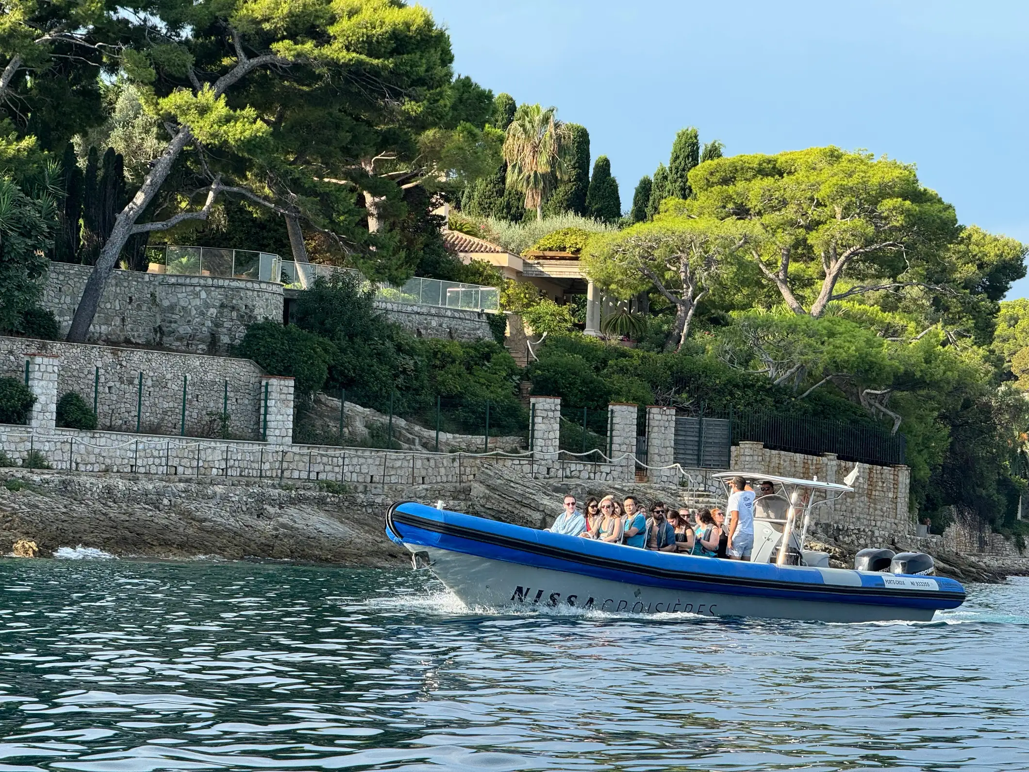 Nice : sortie en bateau sur la Côte d'Azur secrète vers la grotte de Mala avec plongée en apnée
