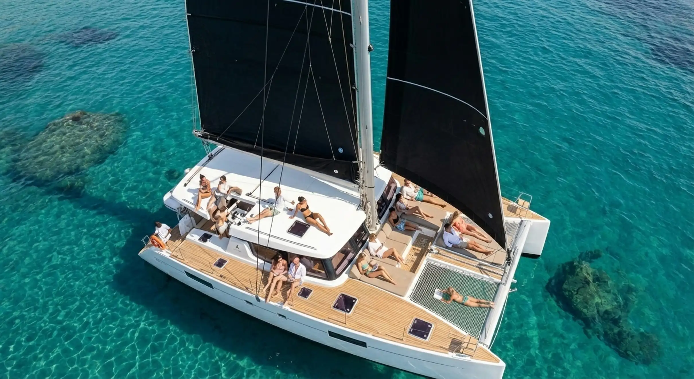Fréjus : excursion en catamaran de 3h dans les calanques de l’Estérel