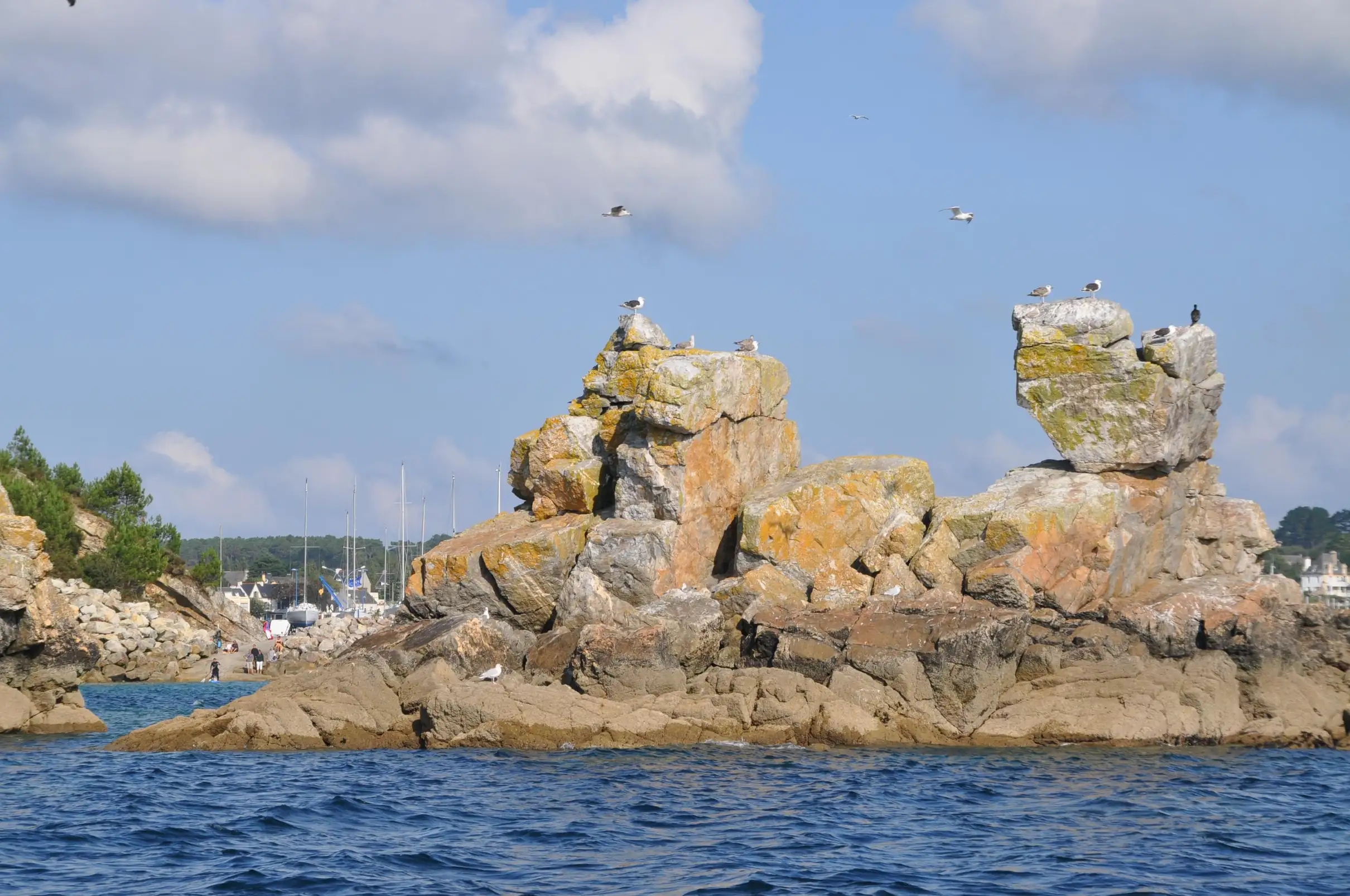Morgat : Balade en mer à la découverte des grottes marines