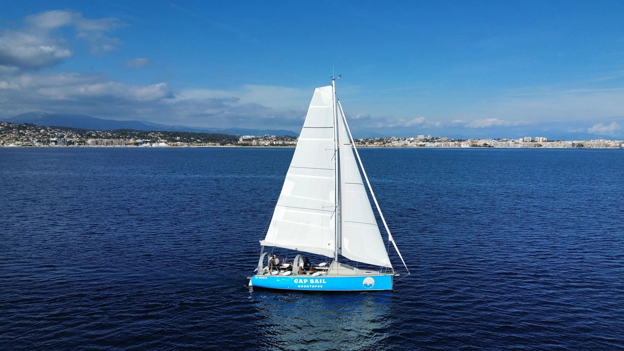 Antibes : croisière à la voile avec petit-déjeuner, snorkeling et paddle