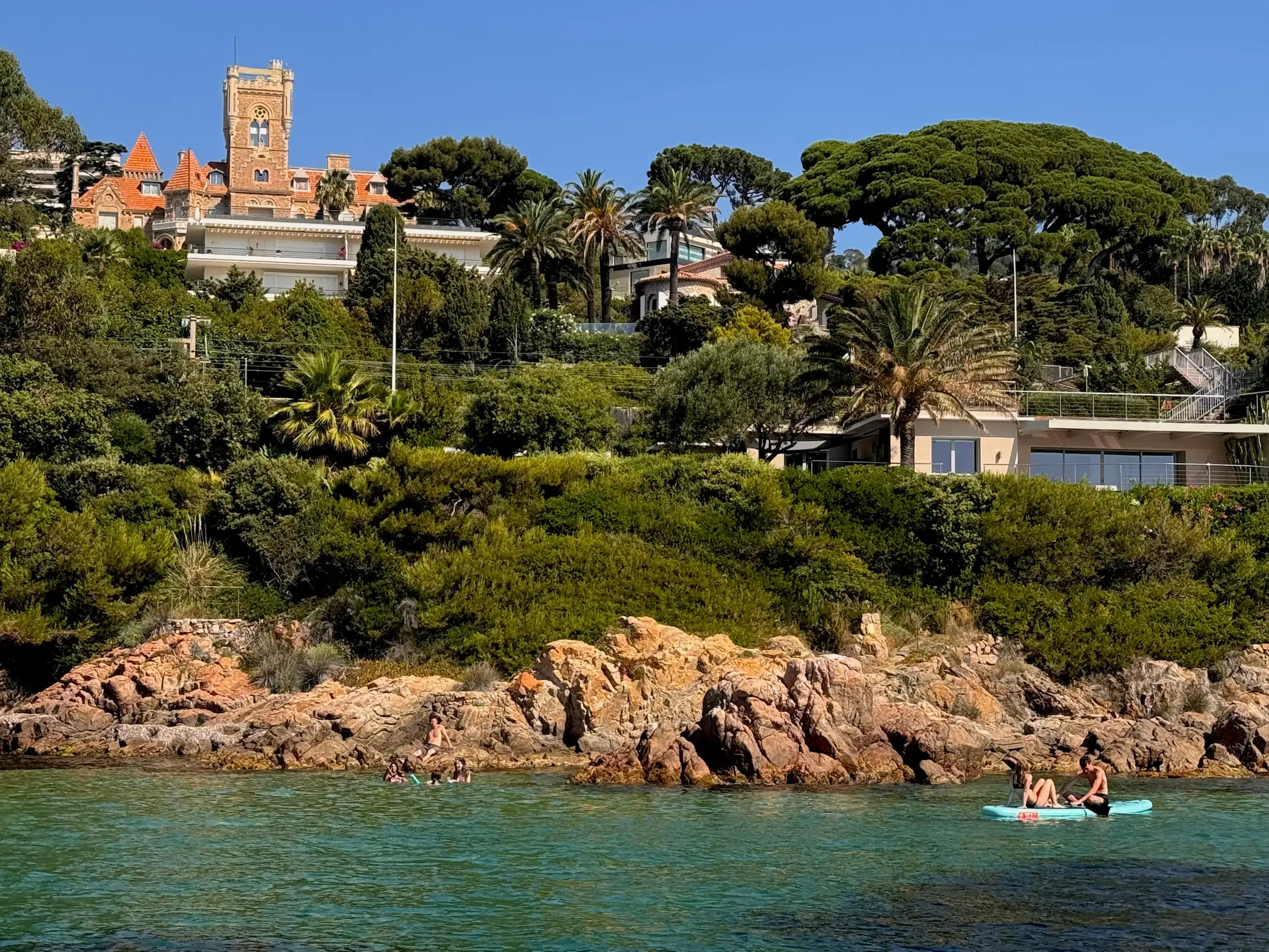 Antibes : croisière à la voile avec petit-déjeuner, snorkeling et paddle