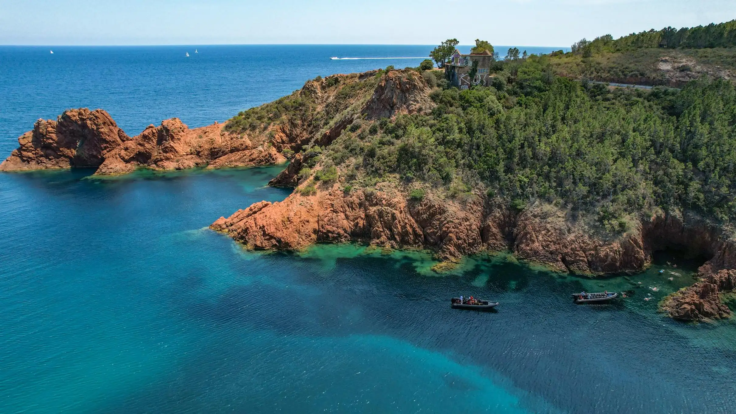 Cannes : excursion en bateau dans la réserve naturelle des calanques d'Estérel