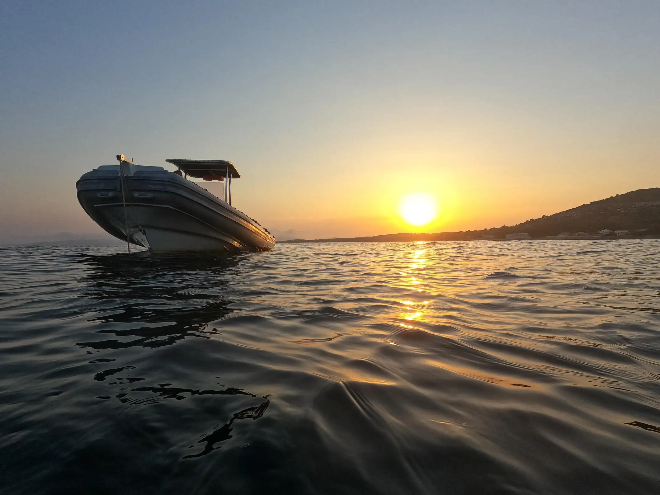 Saint-Raphaël: Croisière en bateau & baignade dans les criques de l'Esterel