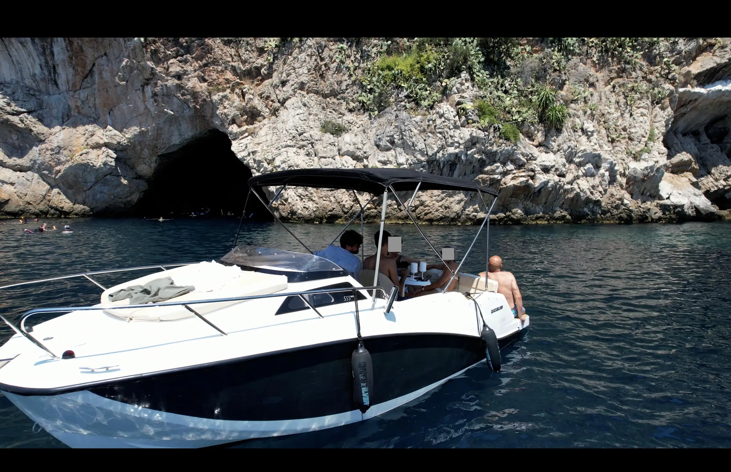 Depuis Nice : sortie en bateau privée à Monaco avec vin et escales