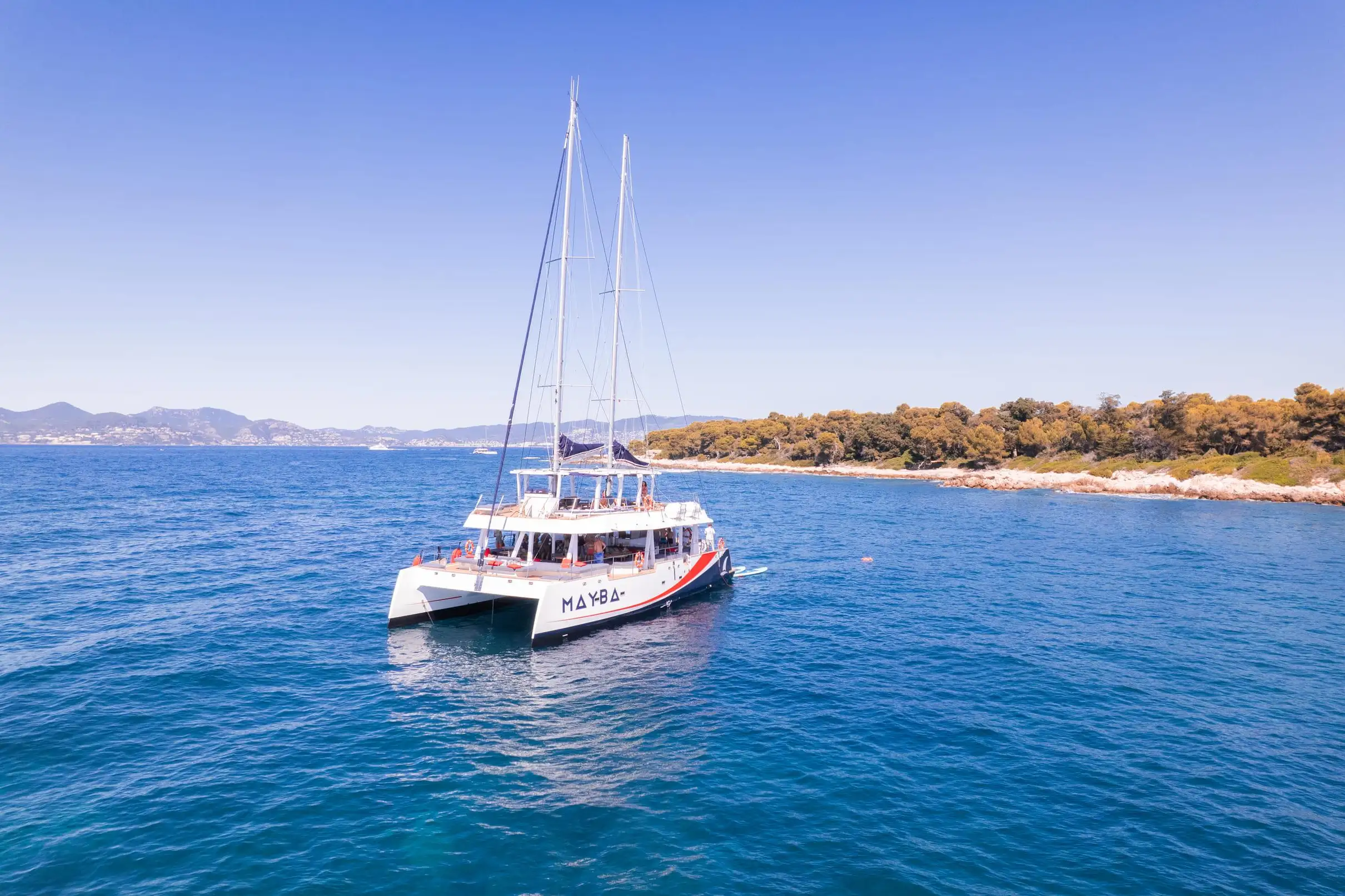 Marina Baie des Anges : La Journée Signature avec Repas | Îles de Lérins