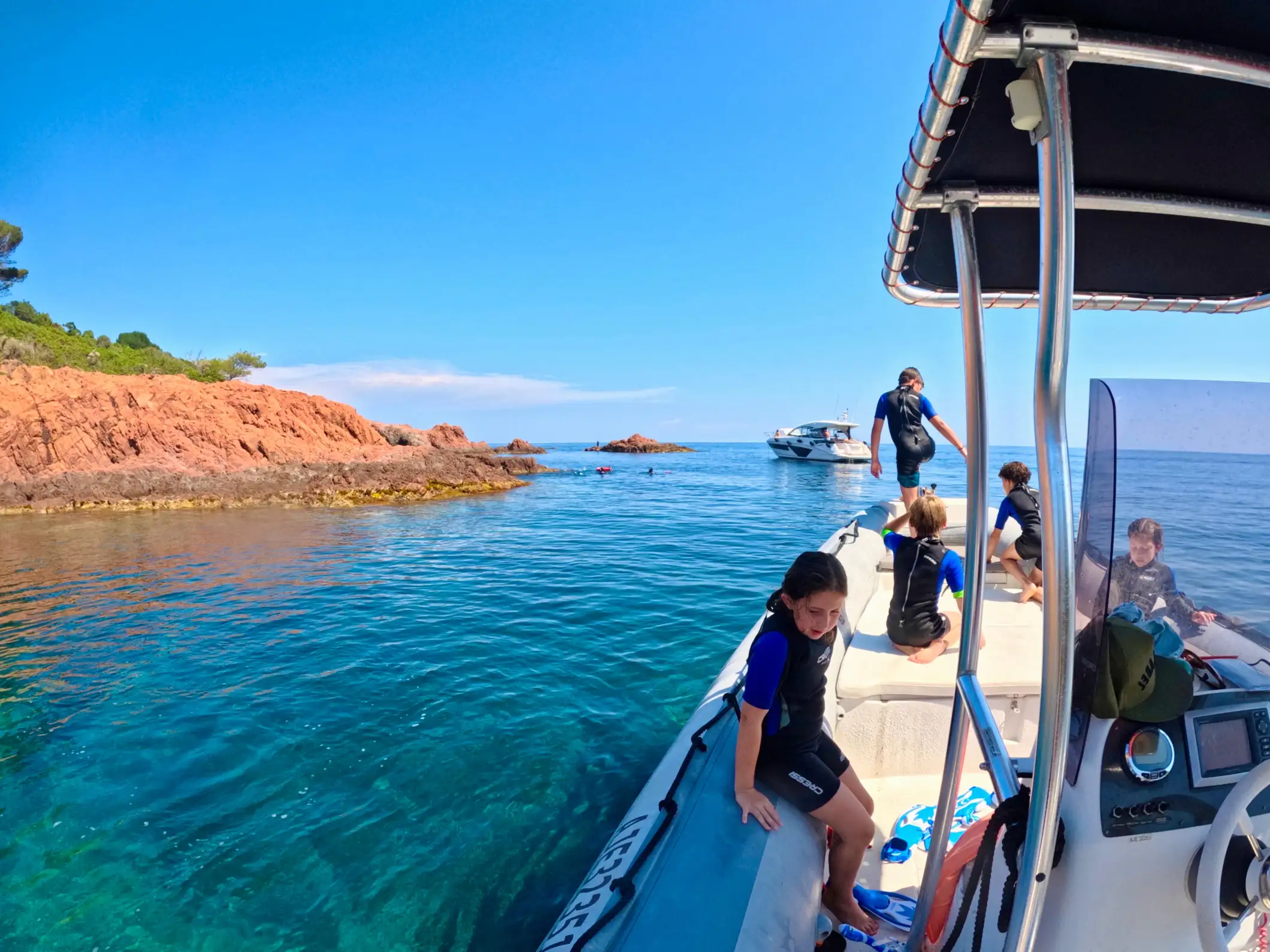 Agay: Journée bateau découverte de l'Esterel & Iles de Lérins en snorkeling