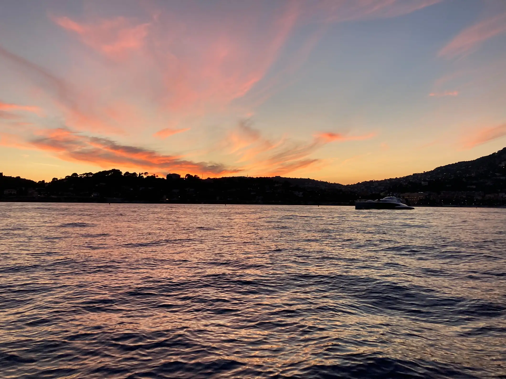 Nice : visite exclusive au coucher du soleil - Flotte exceptionnelle de bateaux solaires