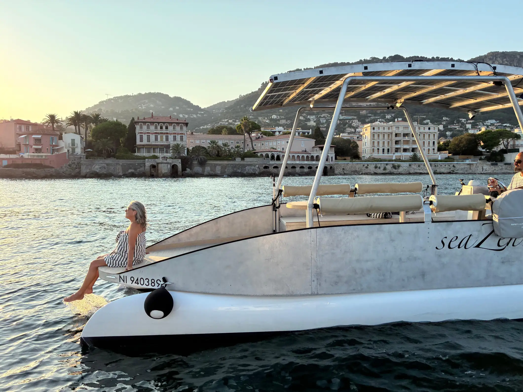 Nice : visite exclusive au coucher du soleil - Flotte exceptionnelle de bateaux solaires