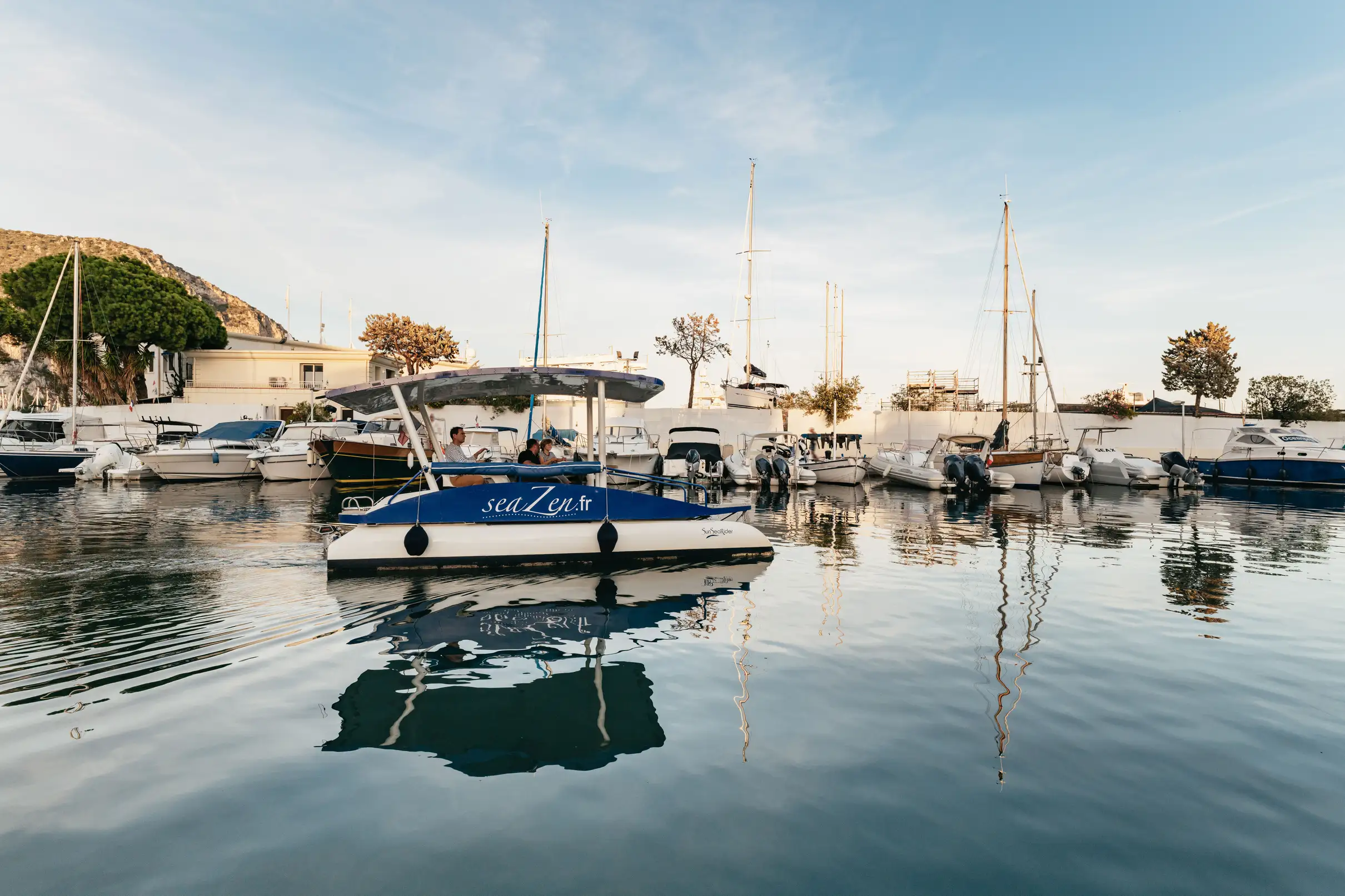 Nice : visite exclusive au coucher du soleil - Flotte exceptionnelle de bateaux solaires