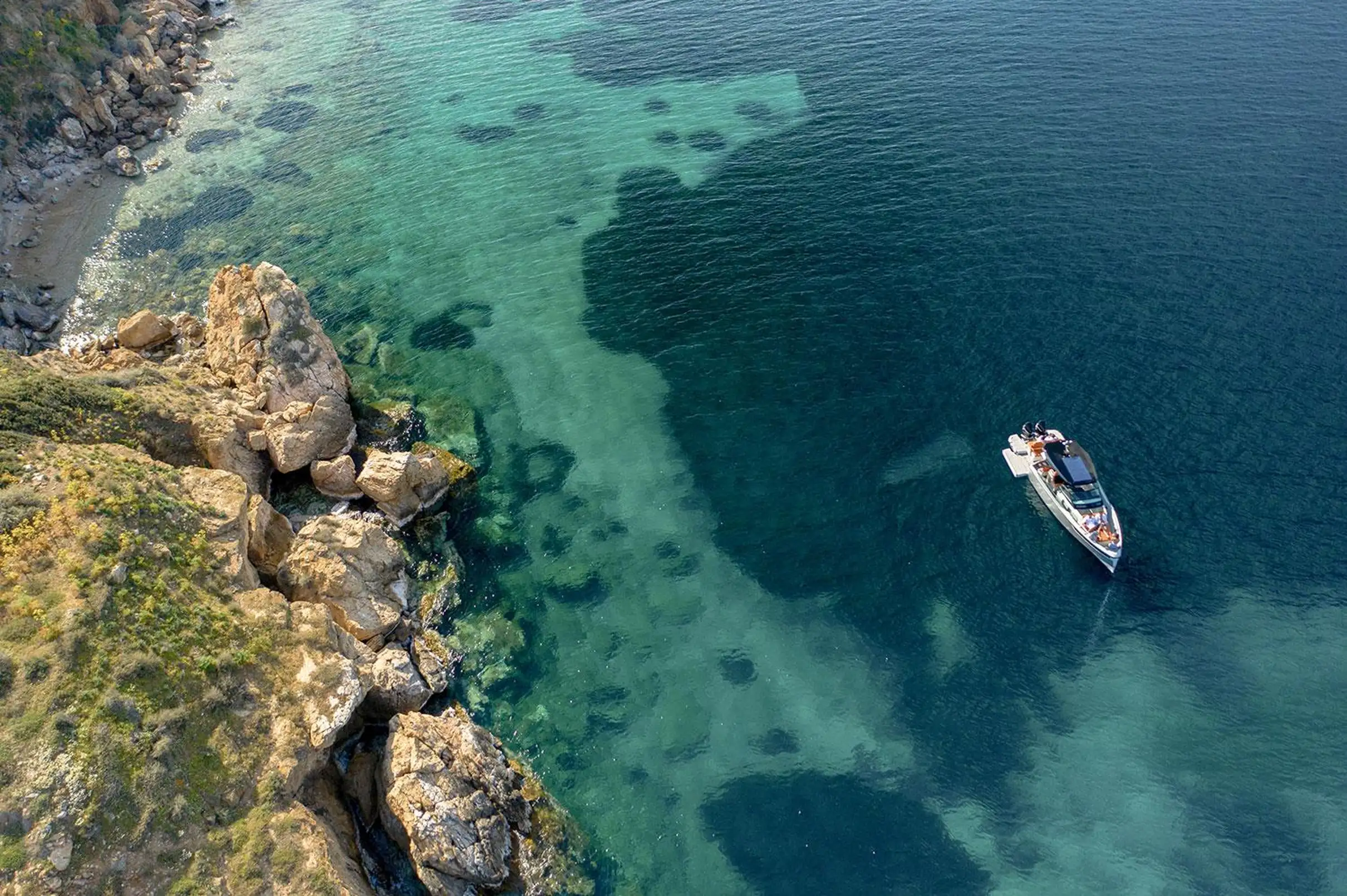 Expérience en yacht privé de luxe à Cannes : Saxdor 320 GTO