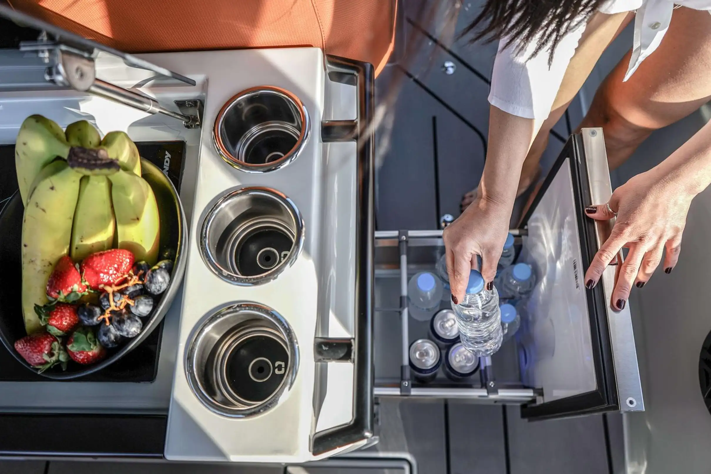 Expérience en yacht privé de luxe à Cannes : Saxdor 320 GTO