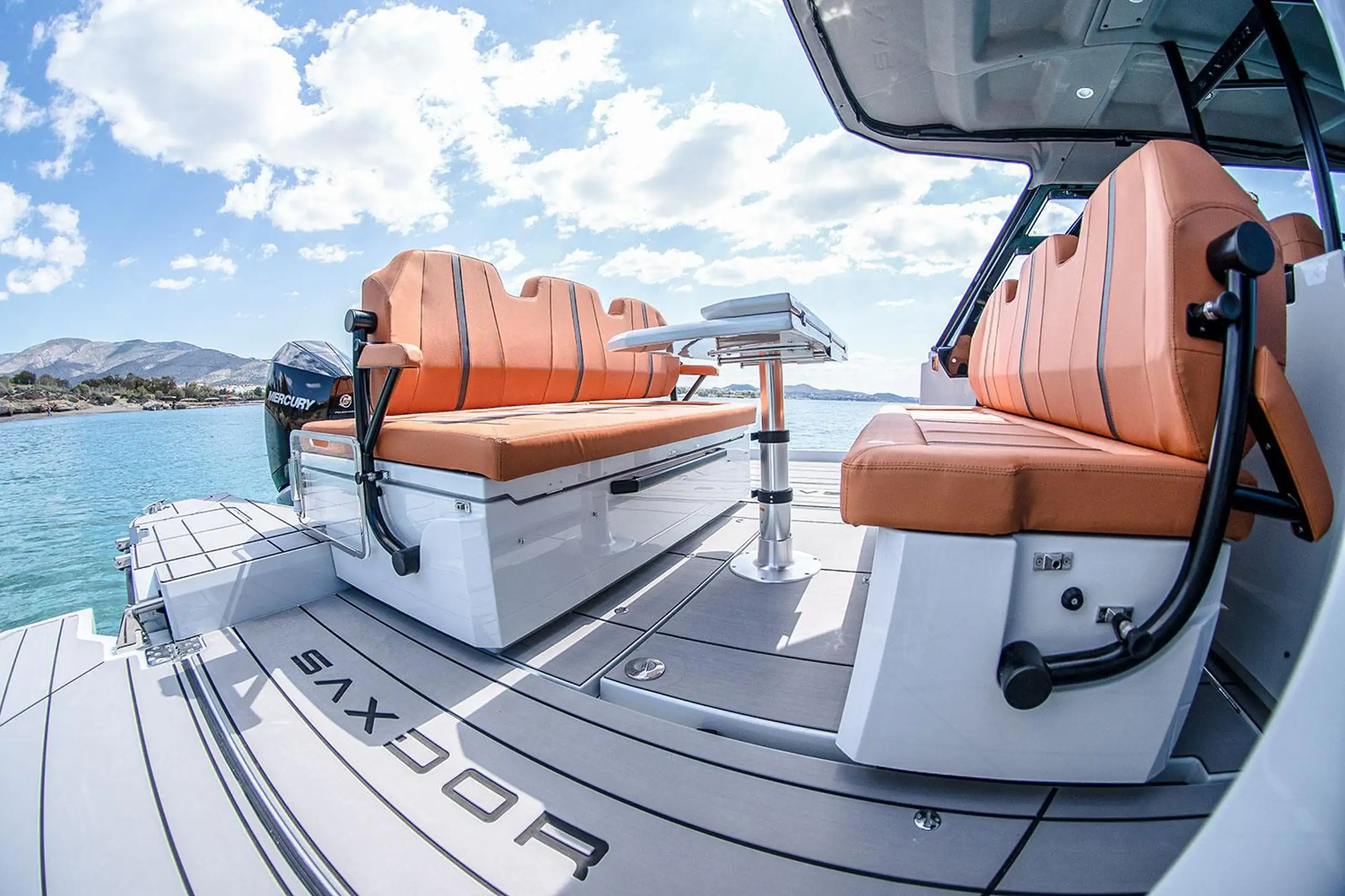 Expérience en yacht privé de luxe à Cannes : Saxdor 320 GTO