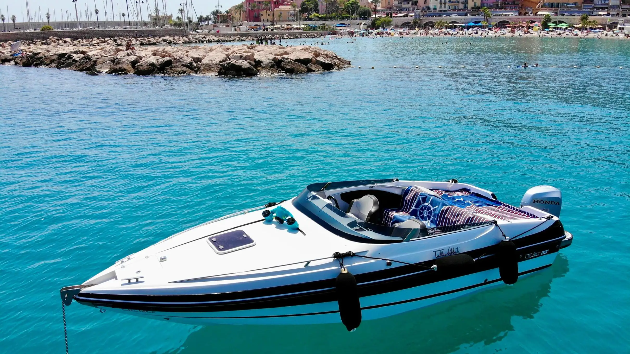 Menton : location de bateau avec skipper