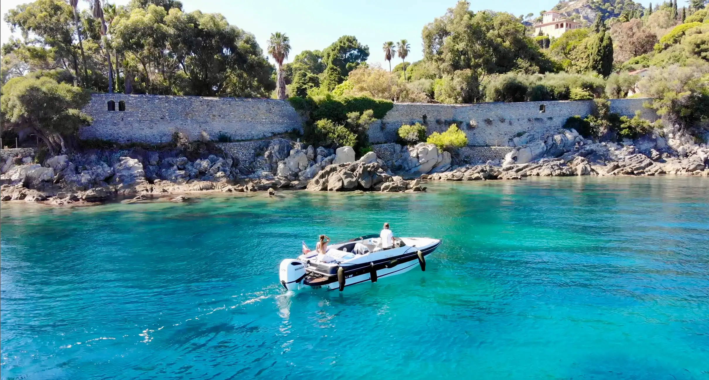 Menton : location de bateau avec skipper